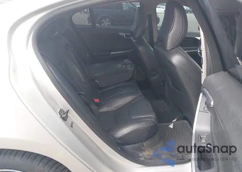 2012 Volvo S60 T5 z USA, uszkodzony, nr VIN YV1622FS0C2039568